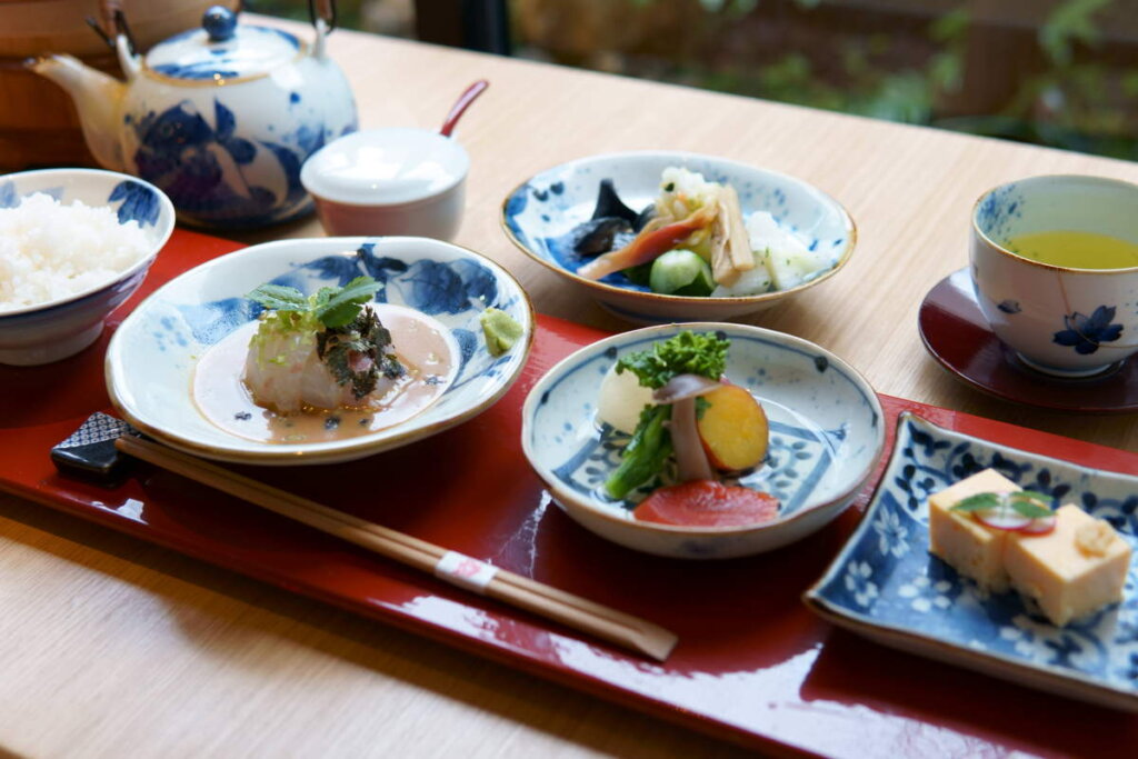 京都嵐山の鯛飯屋「HANANA」さんの鯛茶漬け御膳(現像前)